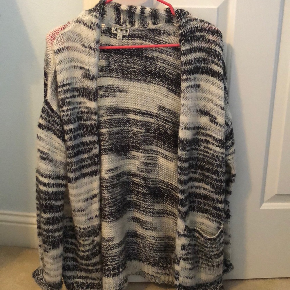 14th & Union long sweater